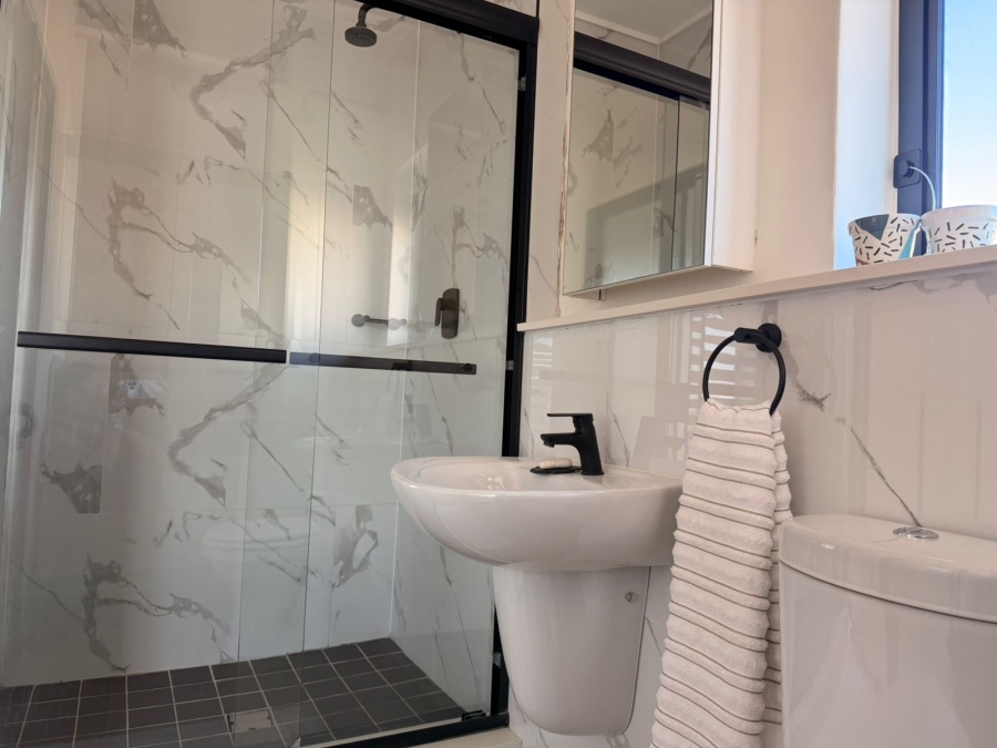 To Let 2 Bedroom Property for Rent in Atlantic Hills Western Cape